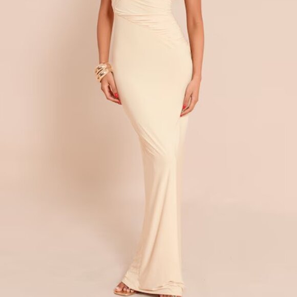 Dresses Dressed(Forever "Dressed" in Dresses) - Picture 6 of 16